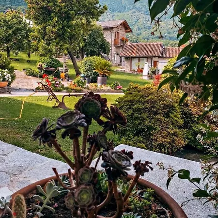 La Volta - Molino Maufet Mühle - Patio On The Garden * Colico
